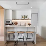 Luxury Apt With King Beds & Central Ac In Heart Of Bcn